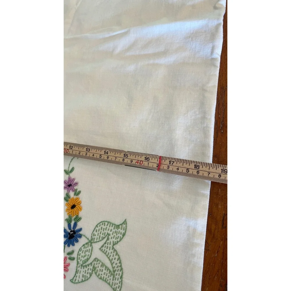 Vtg Hand Embroidered Floral Pillowcases Crochet Lace Pair 17x34